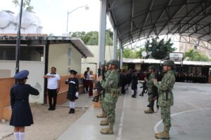 Homenaje con motivo del Día de la Bandera.